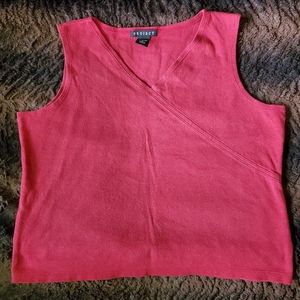 V-neck tank top